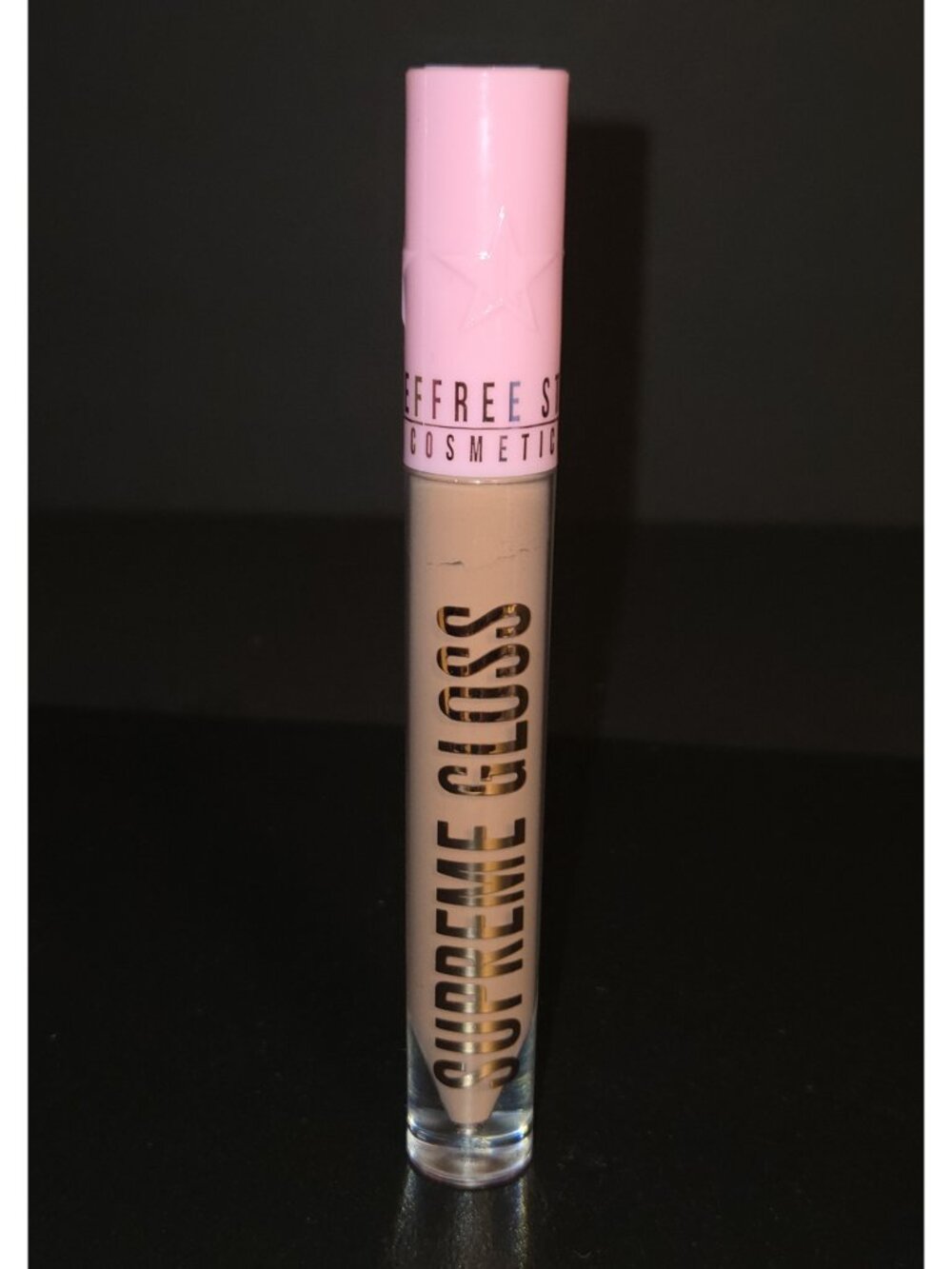 Jeffree Star Mannequin Supreme Gloss
